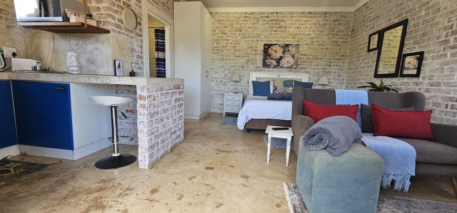 5 Bedroom Property for Sale in Middedorp Western Cape
